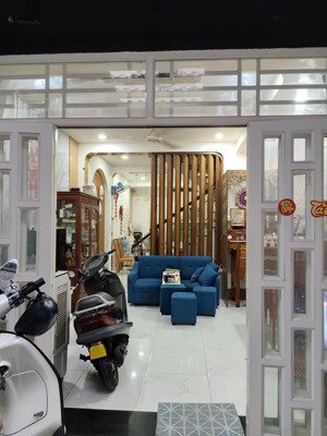 nhà đẹp gò dầu tân phú 4,1-15m 2 lầu hẻm 5m oto tới cửa nhà rất sạch đẹp