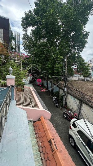 sát mặt tiền-nhà hxh lê quang định [phòng ngủ trệt cho người lớn tuổi+thang máy+88m2 ] giá: 13,2tỷ