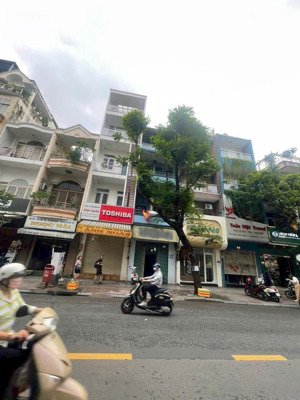 không nhanh là mất - nhà mặt tiền calmette | 4x19m = 71m² | đối diện chợ bến thành | giá 42,75 tỷ