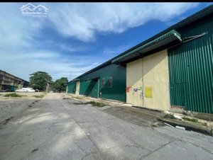cho thuê kho khu vực kcn phú thị -gia lâm , s : 1000m2