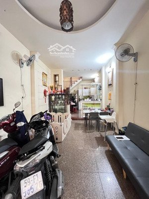 nhà trường chinh - tân bình hẻm xe hơi ngủ trong nhà - hiếm khu vực