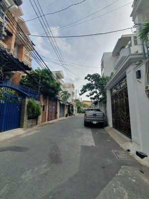 5 x 25m, bán nhà hxh 10m lê văn sỹ- p.2.....giá 18,9 tỷ (tl)