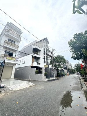 bán đất hẻm xe hơi số 96/28 lê văn chí , linh trung thủ đức. 104 m2 giá 6,85 tỷ