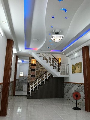 bán nhà mặt tiền huỳnh tấn phát, nhà bè, sát trường cấp 2 nguyễn bỉnh khiêm, diện tích 70,4m2