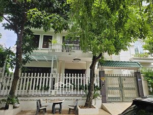 bán biệt thự nam thông 1, diện tích 11x18m, giá 55 tỷ. lh: 