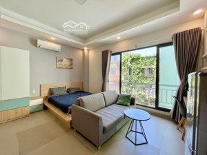 căn hộ ban công cao cấp full nội thất mới 100% ngay big c trường chinh