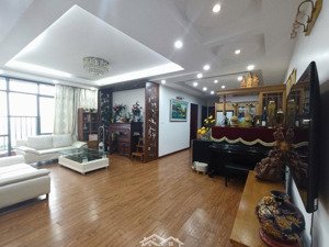 căn hộ cao cấp cland - thoáng sáng __view triệu đô