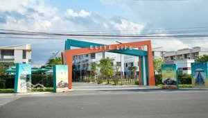 bán nhà dự án elite life long hậu. 1 trệt + 2 lầu + 1 tum . giá chỉ 3.8 tỷ . l/h nga 