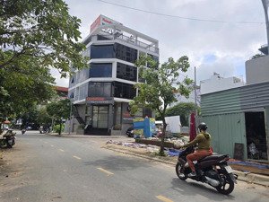 hàng ngon nè anh em! đạp tí là cọc được rồi anh em ơi 2mt kdc 1.8ha bình khánh