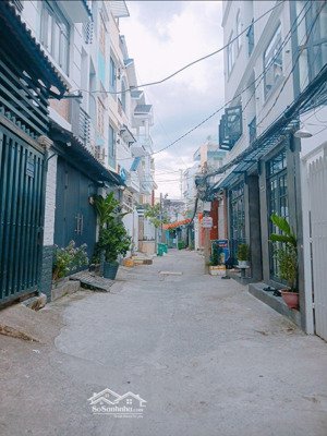 bán nhà 3 tầng huỳnh tấn phát cạnh phú mỹ hưng 64m2 nhỉnh 5 tỷ thương lượng