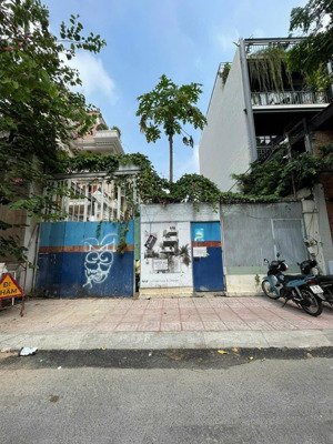 bán lô đất duy nhất trên phố biệt thự lê ngô cát, ngô thời nhiệm, quận 3 - 320,9m2- giá rẻ 420tr/m2