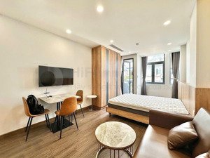 siêu phẩm studio hiếm trống - ban công rộng rãi - full nội thất trung tâm bình thạnh