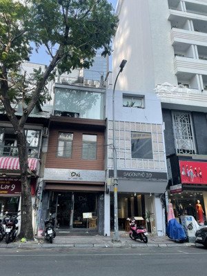 bán nhà mặt tiền cộng hòa p.11, q. tân bình 4x20 5 tầng 26 tỷ bớt lộc