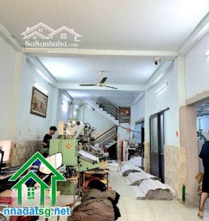 chỉ 6,8 tỷ ngay chợ vải phú thọ hòa 62m 3 tầng làm kho, xưởng, chdv dòng tiền 13tr/tháng