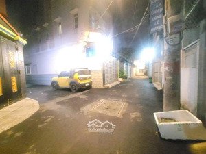 nhà 5 tầng thang máy - hẻm xe hơi thông - p9 gò vấp - full nội thất