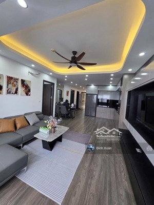 bán nhanh nhà tập thể hoàng quốc việt- 65m- 2 ngủ 2 wc- thoáng sáng- full đồ ở ngay