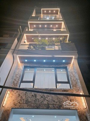 phúc đồng long biên diện tích 85m2, 7 tầng, mặt tiền 5m giá 27.4 tỷ