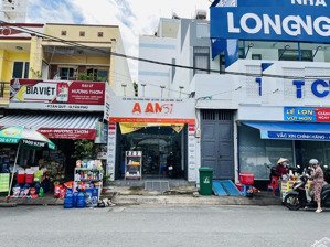 mặt tiền ngay chợ tân hương ( 4x17.5m, lửng mới cho thuê cao ) tài chính 10 tỷ