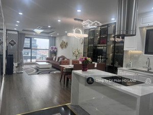 chính chủ cần bán căn 3 ngủ full nội thất đẹp vì tự làm để ở dự án flc 265 cầu giấy 