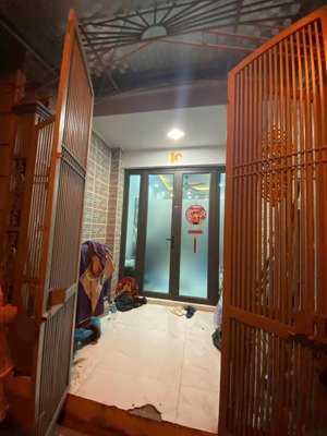 bán nhà riêng tại phố tân mai hoàng mai nhà khung cột chắc chắn giá đầu tư 39m 5,85 tỷ