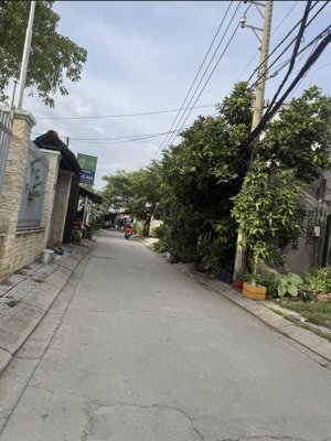 nhà mới 2 tầng hẻm 6m xe hơi đỗ cửa phước kiển, nhà bè - 4.75 tỷ