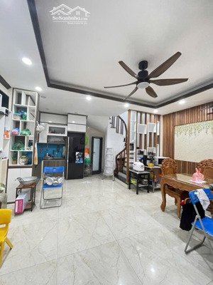 bán gấp nhà riêng đặng tiến đông, 12,1 tỷ, 50m2, 3pn, 3wc, đống đa, hà nội