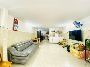 nhà khu toàn biệt thự.dt(4.5x22)2 tầng.hẻm 6m.bàu bàng.p13.q tân bình.chỉ 8.9 tỷ còn thương lượng