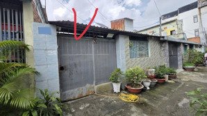 bán nhà cấp 4 gác lửng ngay chợ xóm nghèo, gần vincom dĩ an