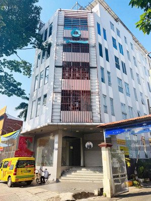 siêu phẩm góc 2mt lý thường kiệt, quận tân bình - dt:10x30m - hầm 6t - hđt:300trđ - giá 85 tỷ