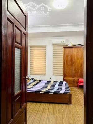 bán nhà trần cung 37m2 nhà đẹp ngõ ba gác đủ tiện ích ở ngay 7.4 tỷ