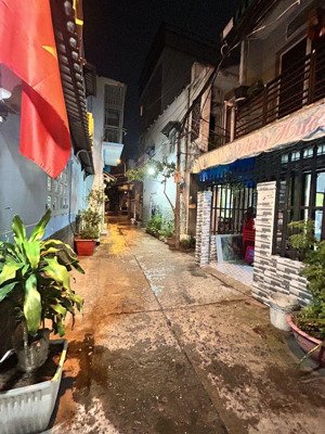 mặt tiền đường số bhha 25m2 công nhận đủ 2 tầng giáp tân phú xe hơi tới nhà chỉ 3.3 tỷ