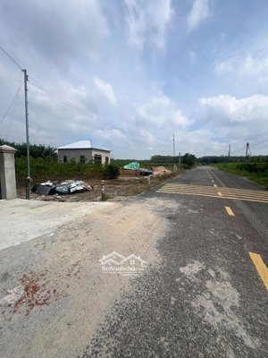 đất mặt tiền dh huy hoạch 32m, ngay trung tâm hành chính đối diện cổng kcn visip 4 hcm giá 500tr