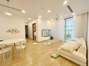 cần bán rất gấp căn hộ 3pn golden park tower 95m2 ban công đb view công viên cầu giấy, giá 10,5 tỷ