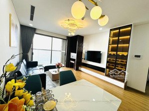 cần bán gấp căn hộ 3pn golden palace mễ trì, 120m2 tầng trung ban công hướng mát full đồ giá 9,1 tỷ