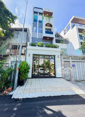 nhà phố mặt tiền view sông -nội thất cao cấp- kdc phạm hữu lầu-quận 7 - liền kề phú mỹ hưng