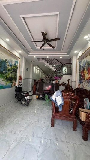 nhà 4 tầng, dt 4.6x16, sổ vuông, giá 6. x tỷ, hương lộ 3, bhh, bình tân