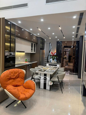 bán nhà 45m2x6t thang máy, phố thái thịnh, đống đa.20m ra oto, ngõ thông, full nội thất. giá 12,5tỷ