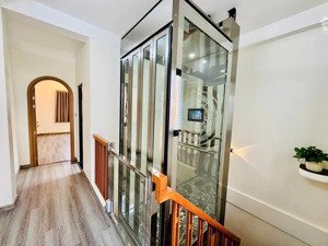 nhà mới 6 tầng 79m2 có thang máy & hầm xe phạm văn bạch tân bình - giá chỉ 9.5 tỷ!