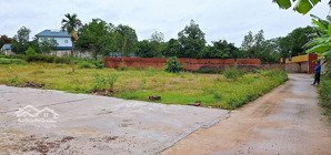 đất hoàng thanh hiệp hòa bgiang đường thông thoáng. diên tích hơn 100m2