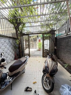 nhà đẹp 4tầng lê văn thọ. p8. gvhẻm ôtô ngủ trong nhà dt75m2(4.5x17m) nhỉnh 9tỷ