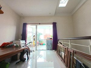 nhà siêu to siêu đẹp !!! 3 tầng, 77m2, phù hợp ở và làm văn phòng phạm văn bạch tân bình 8 tỷ