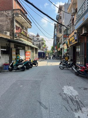 bán nhà riêng tại lê văn hiến, 4,8 tỷ, 20 m2, gần học viện tài chính, giá siêu hời, bán gấp