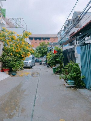 bán nhà 4 tầng gần nguyễn thị thập 50m2 nhỉnh 6 tỷ thương lượng