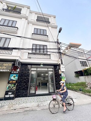 bán nhà 4 tầng mặt ngõ 75 trung hành ô tô tránh nhau kinh doanh buôn bán