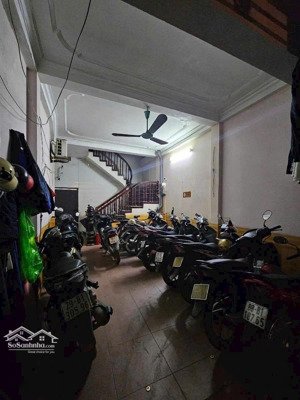 bán toà nhà chung cư mi ni 46mx5 tầng 9 phòng khép kín full nội thất đang cho thuê ở hồ tùng mậu