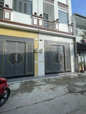 ngay bv ung bướu, chợ bà chiểu hạ giá 1.1 tỷ xe hơi vào nhà nhà xây mới 100% 49m2 giá tốt