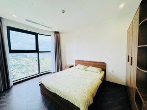 thuê ngay căn góc 2pn beverly be7, 79m² full nội thất cao cấp, view đẹp, giá chỉ 11tr, kề vincom