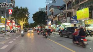 ĐẸP NHẤT PHỐ, NHÀ MẶT PHỐ NGUYỄN VĂN CỪ 435M, MT 18M.