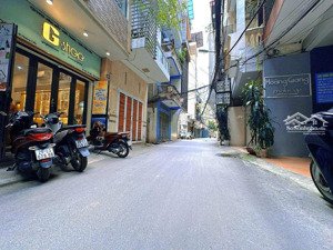 bán nhà đẹp hoàng cầu 50m2 ngõ thông kinh doanh, ô tô đỗ cửa, mt gần 5m, bán 16.9 tỷ.
