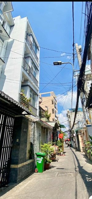 hẻm xe hơi trung tâm q8 - kế mặt tiền âu dương lân - gần 100m2 - 3 tầng kiên cố - nhĩn 9 tỷ